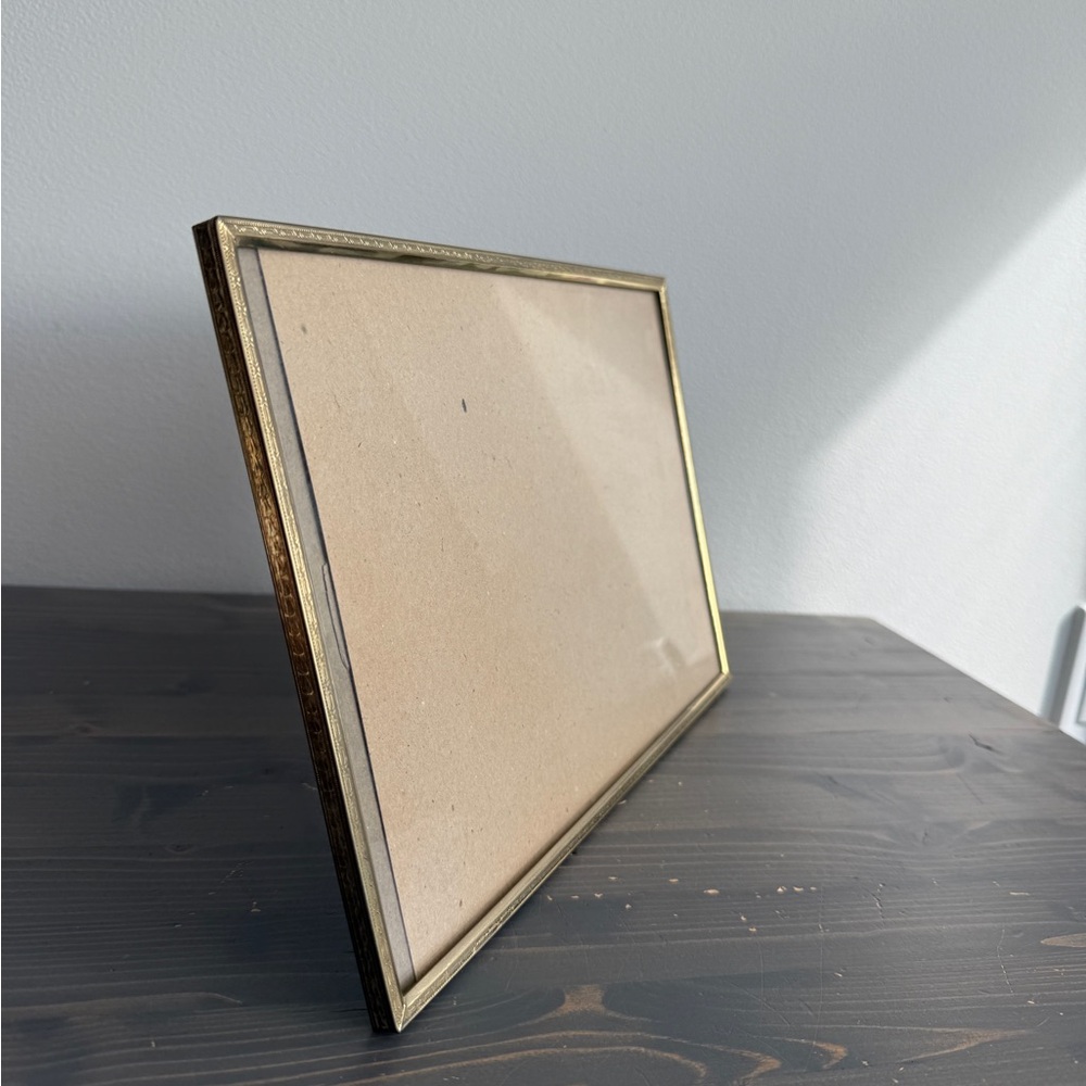 Vintage metal gold toned frame